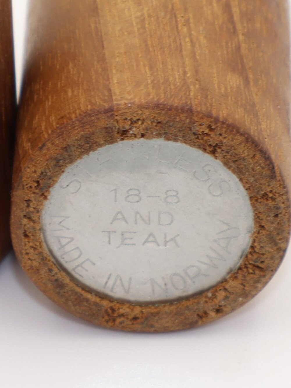 Norwegian Salt & Pepper Shakers Set Teak & 18-8 Stainless 1.25x2.5” Vintage - Picture 4 of 8